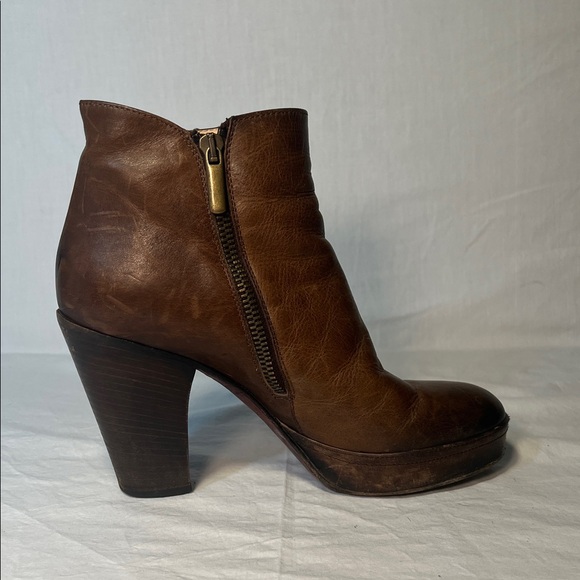 SCIAPO Brown Leather Ankle Boots w/ rose embellishment size 37 made in Italy - Picture 11 of 13